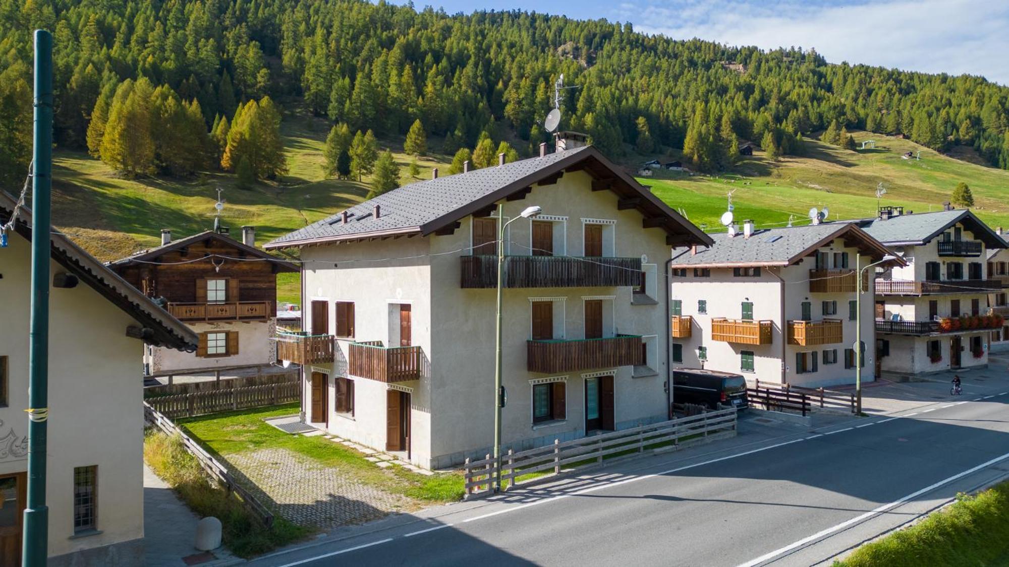 Bluebell Apartments Ливиньо Екстериор снимка
