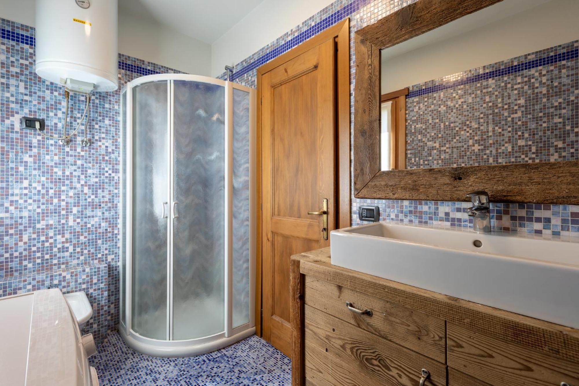 Bluebell Apartments Ливиньо Екстериор снимка