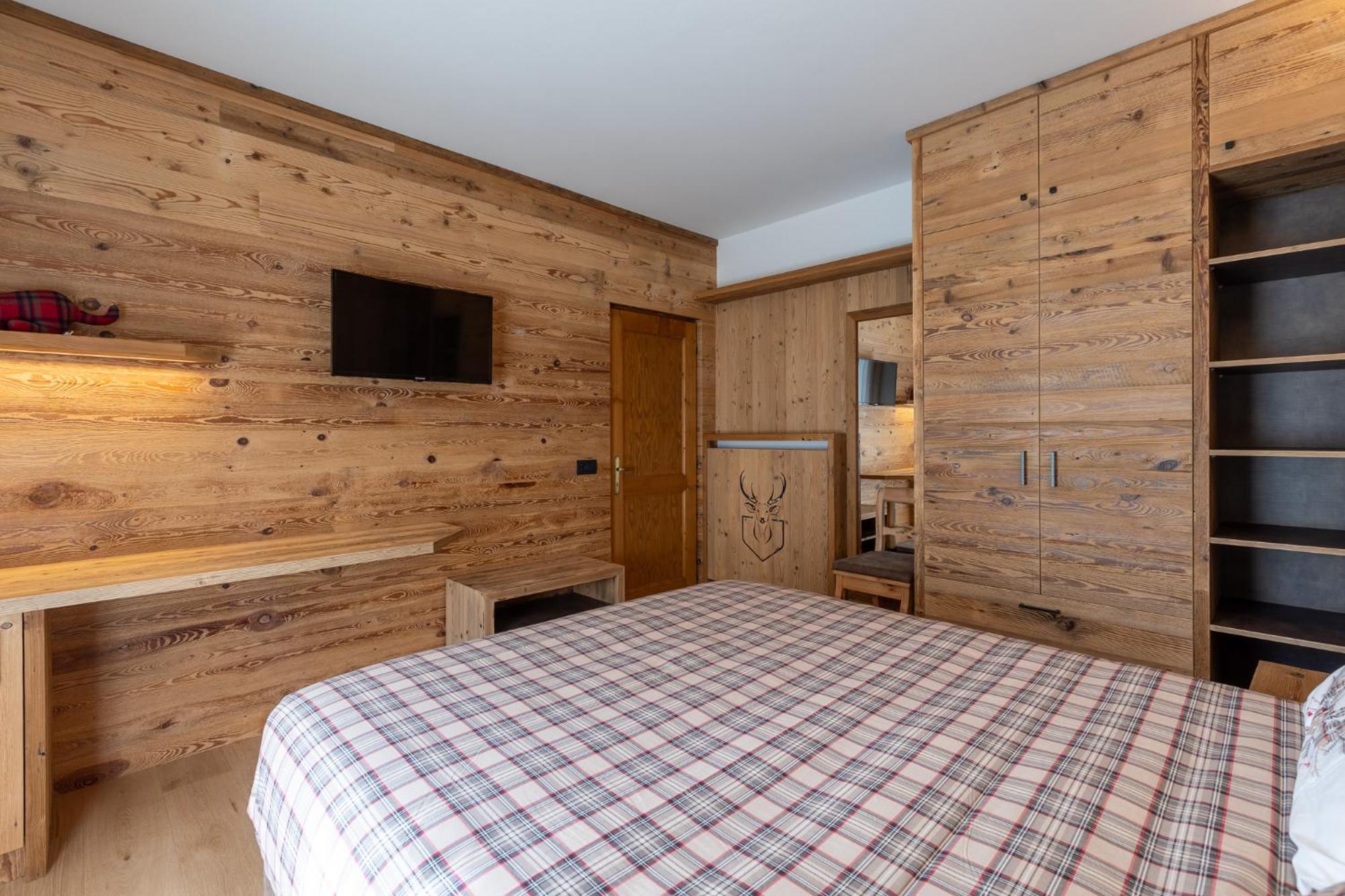 Bluebell Apartments Ливиньо Екстериор снимка